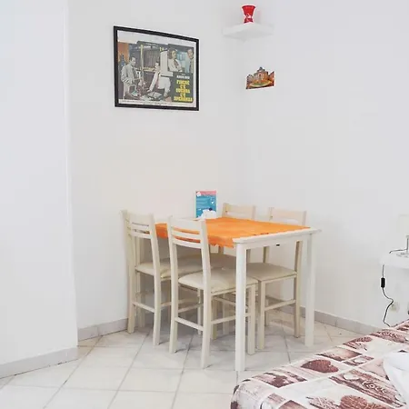 Easy Host Apt Pigneto Digital Nomad Friendly