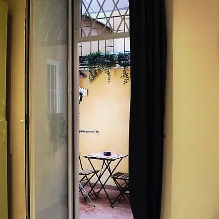 Easy Host Apt Pigneto Digital Nomad Friendly *